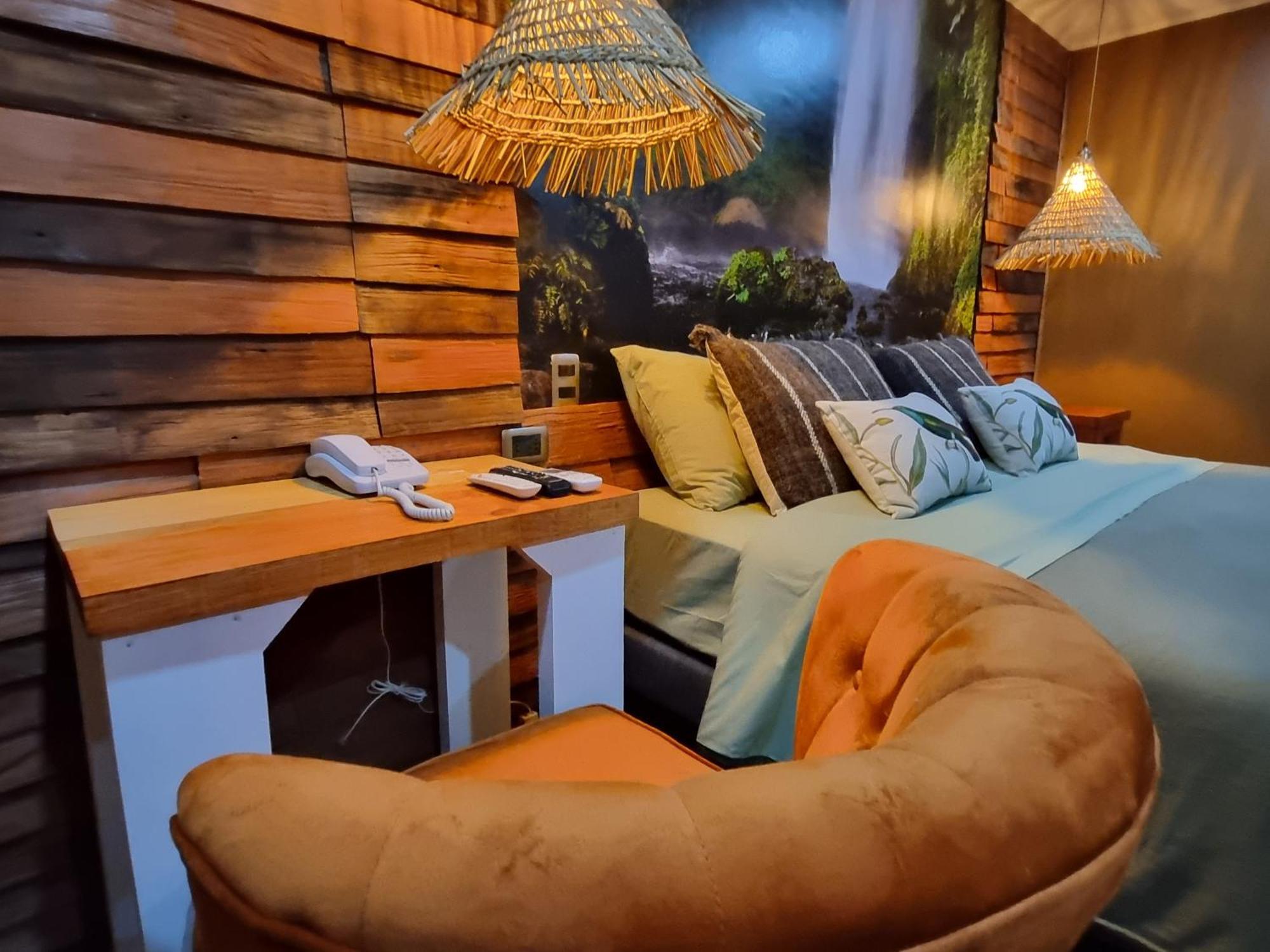 Hotel Boutique Tierra De Islas Chiloe 卡斯特鲁 外观 照片